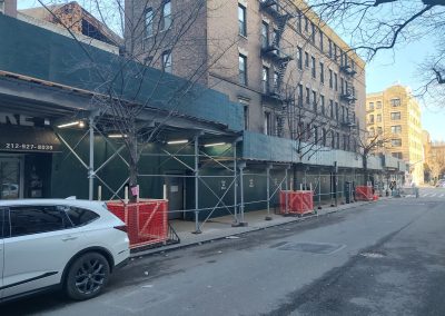 sidewalk shed in manhattan