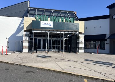 Sidewalk shed at Smith Haven Mall